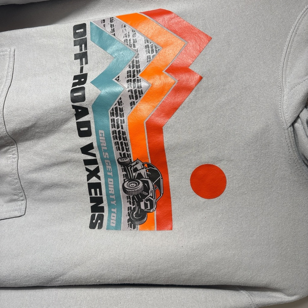 Off Road Vixens Graphic Hoodie M | Motorsports Offroad Jeep Sweatshirt - Picture 2 of 3